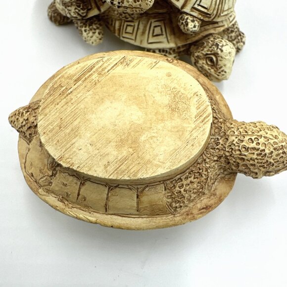 Harmony Kingdom Style Resin Turtle Stacked Trinket Box - Picture 6 of 13
